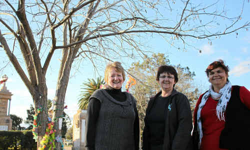 Shayne Harm, Julie Nelson and Esther Osborne hope the weatherman’s prediction for clear skies for Picnic in the Park on Sunday is correct. Shayne Harm, Julie Nelson and Esther Osborne hope the weatherman’s prediction for clear skies for Picnic in the Park on Sunday is correct.